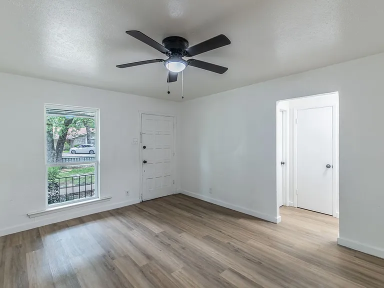 7516 Olusta Dr — Photo 20