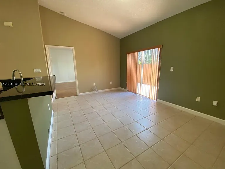 16246 SW 103rd Ter — Photo 3