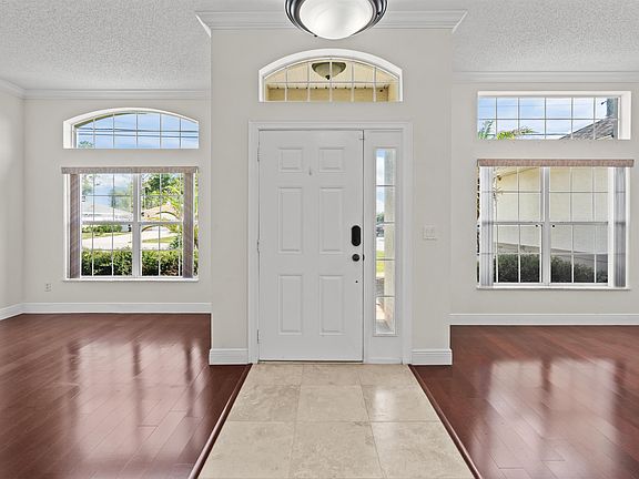3rd image of 50 Rolling Sands Dr