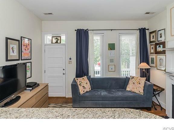 3rd image of 507 Gilmer St