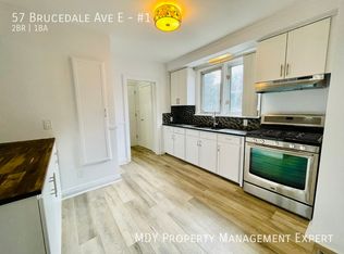 57 Brucedale Ave E, Hamilton, ON L9A1N2