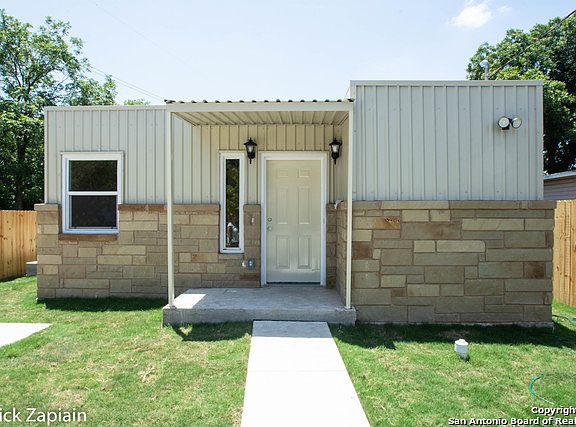 4th image of 2111 SW 19th St