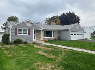 40 Salem Dr, North Providence, RI 02904