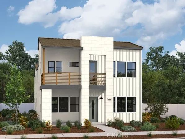 27403 Creekwood Ln, Valencia, CA 91381