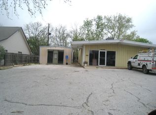 812 N Milam St, Fredericksburg, TX 78624