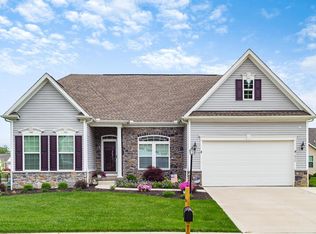 1834 Azalea Ln, Pataskala, OH 43062