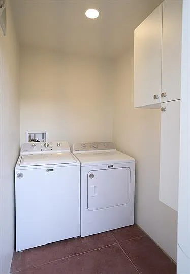 2542 E Seneca St — Photo 13