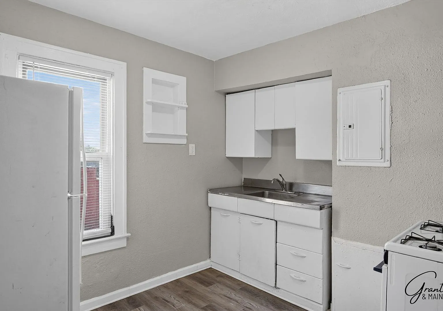 13528 Ardmore - 13529 Ardmore LLC — Photo 2