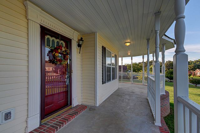 1st image of 2914 Heatherfield Dr