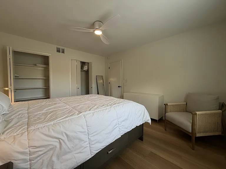 2213 N Crossover Rd #1 — Photo 15