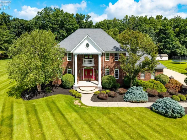 6232 Oak Point Ests, Lorain, OH 44053