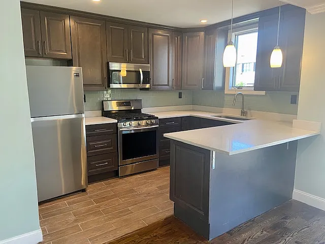 2 bed, 900 sqft, $1,250 — Photo 2