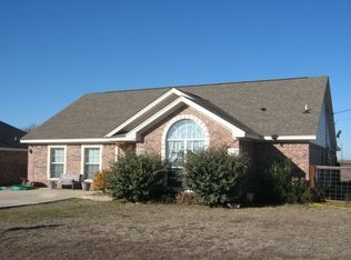 307 Dixie Dr, Holland, TX 76534