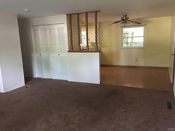 4th image of 230 Annette Dr