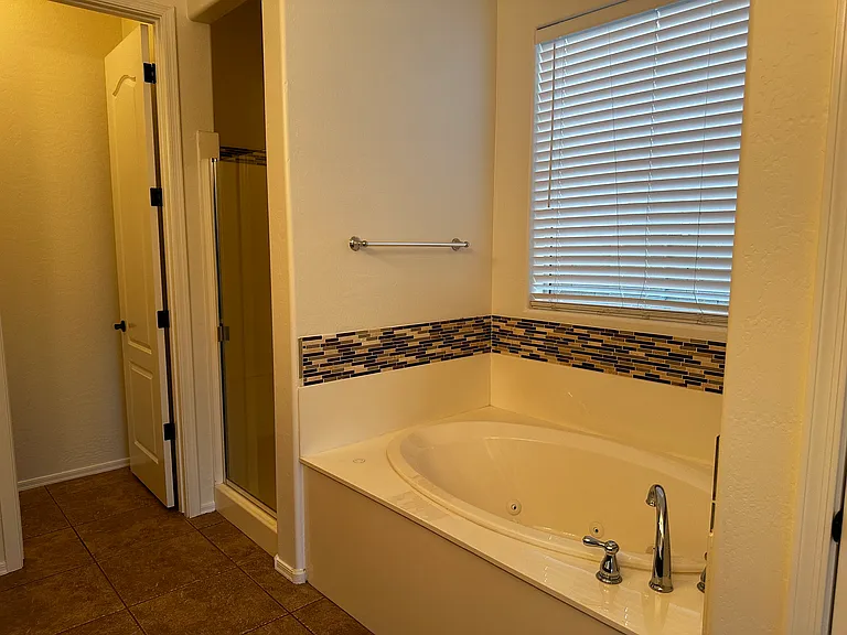 2712 E Redwood Pl — Photo 19