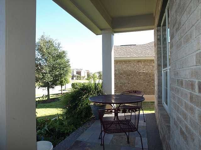 2nd image of 9616 Castle Pines Dr