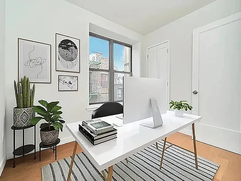 243 E 18th St #6 — Photo 5