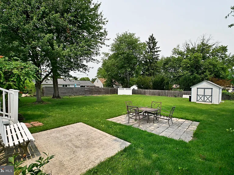 51 Macon Dr — Photo 27