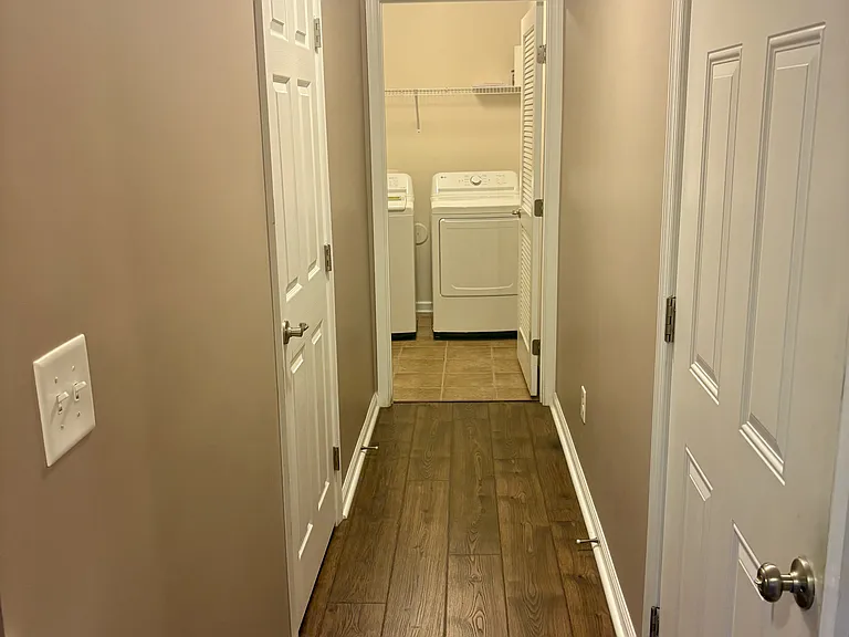 4413 Roundwood Ct — Photo 18