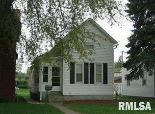 737 4th Ave S, Clinton, IA 52732