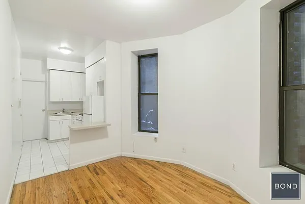 Rented by Bond New York | media 44