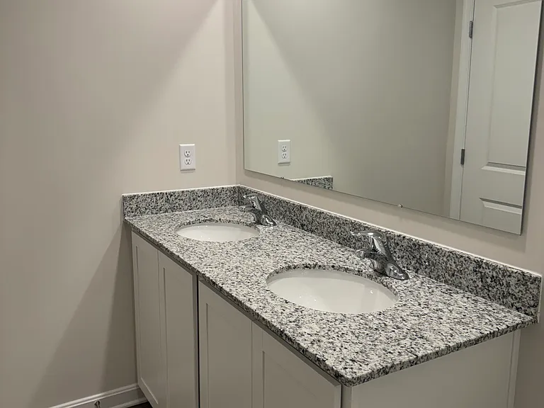 121 Tigney Dr — Photo 18