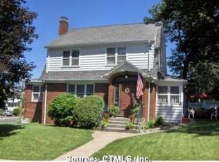 7 Avalon Cir, Waterbury, CT 06710