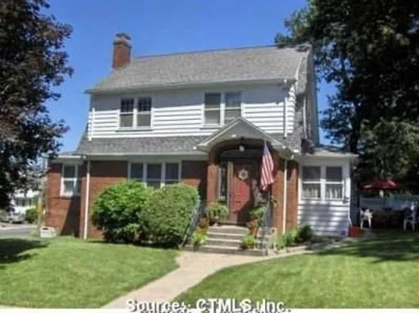7 Avalon Cir, Waterbury, CT 06710