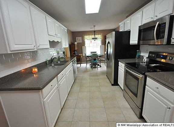 4th image of 10362 Lazy Creek Dr