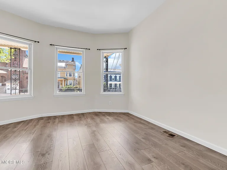 102 Broad St #1 — Photo 6