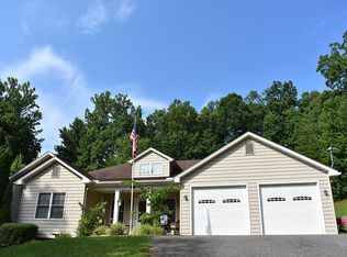 51 Creekwood Dr, Rocky Mount, VA 24151