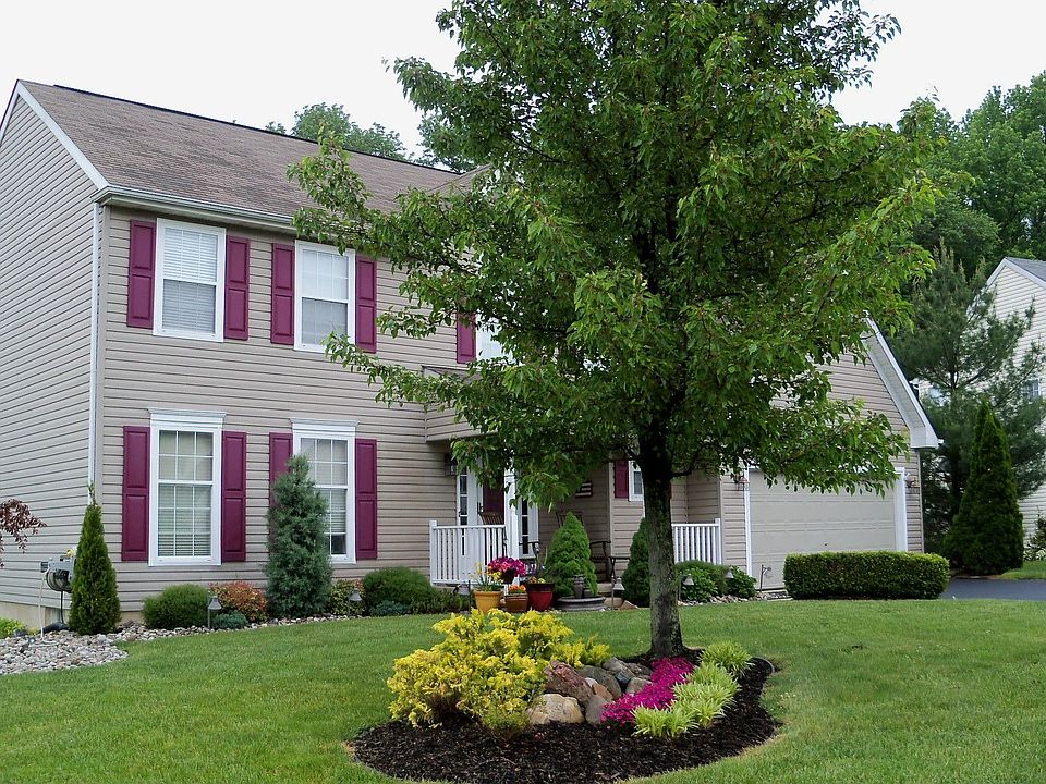 1st image of 143 Ascot Ct