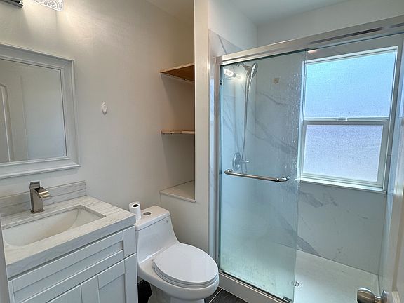 4th image of 50 Lapham Way #3