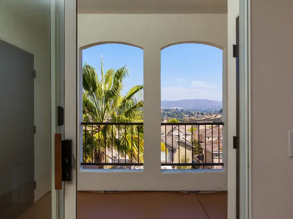 Elan Pacifico Encinitas, 1100 Garden View Rd, Encinitas, CA 92024