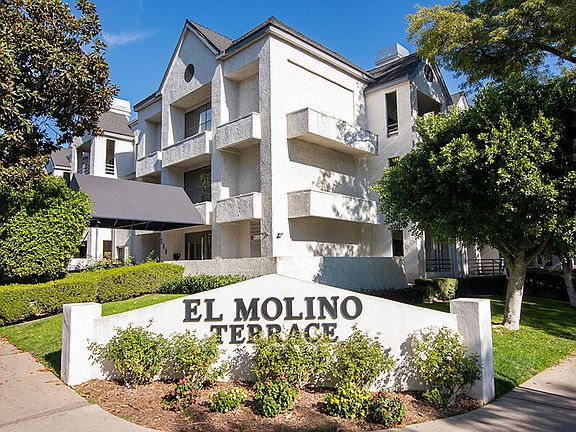 2nd image of 300 N El Molino Ave Unit 320