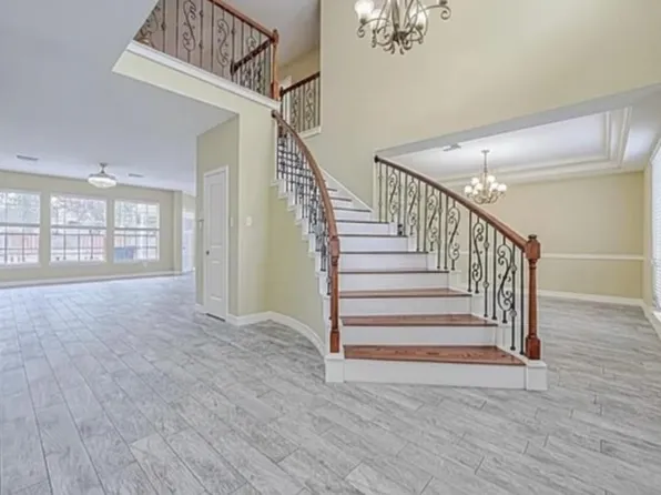 318 N Cypress Estates Cir, Spring, TX 77388
