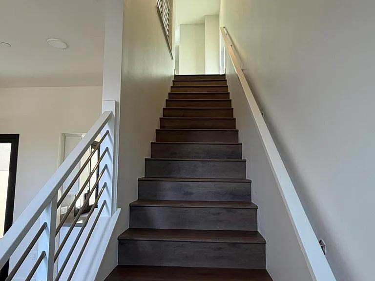 1260 E Thompson Blvd #106 — Photo 10