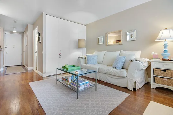 Rented by Level Group | media 7
