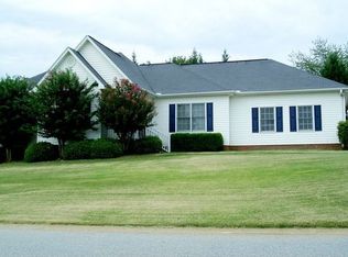 2 Oak Wind Cir, Greer, SC 29651