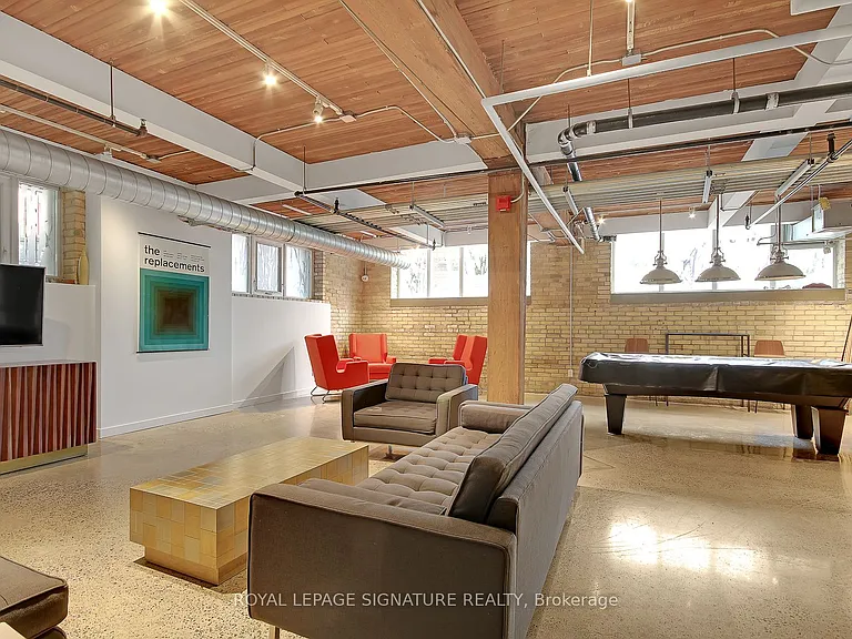 955 Queen St W #Penthouse 08 — Photo 32