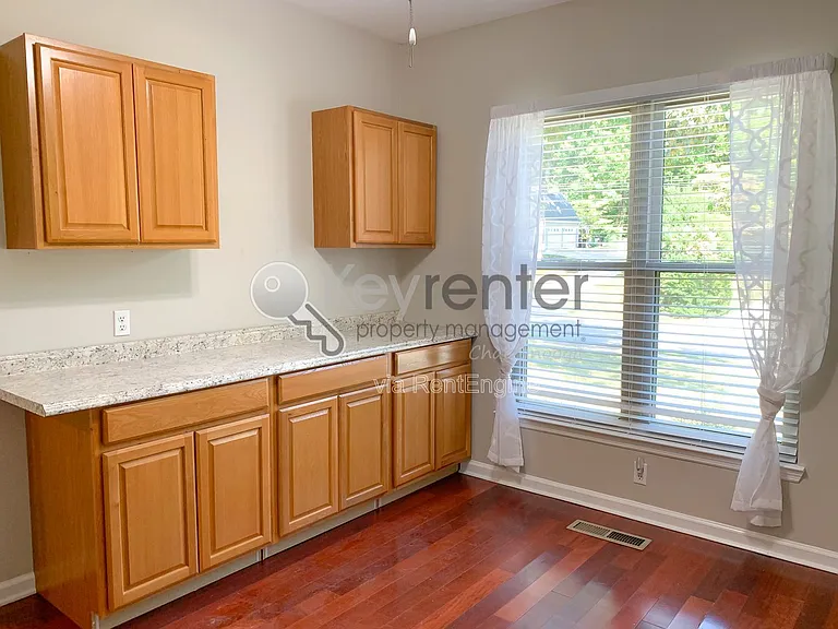 7716 Royal Harbour Cir — Photo 31