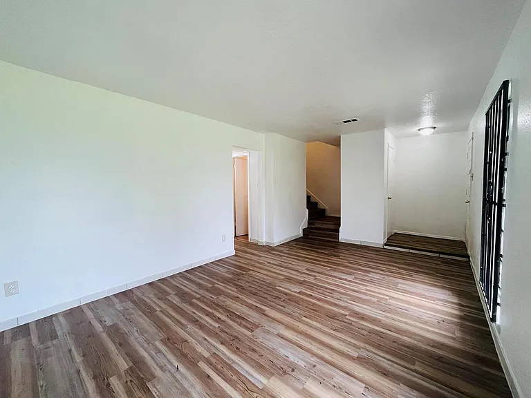 6981 Chasewood Dr — Photo 6