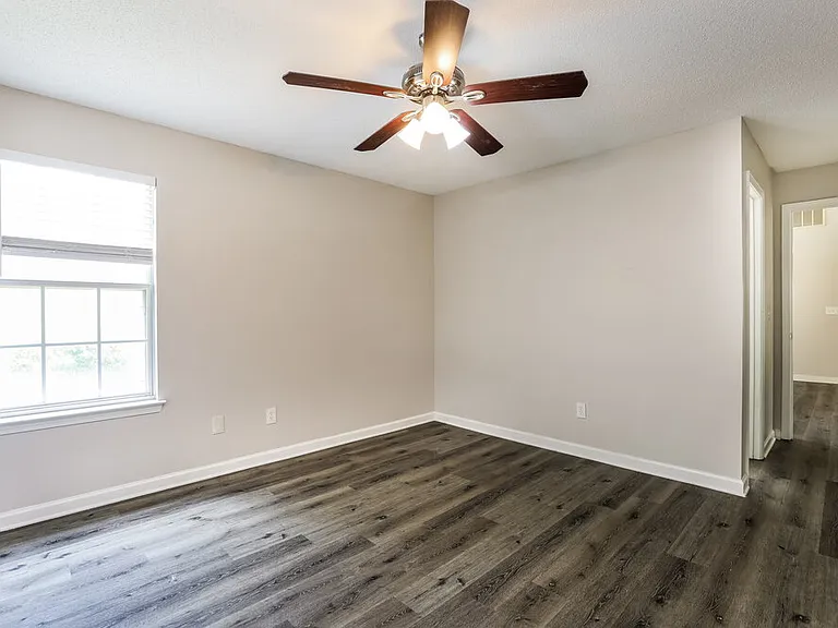 1310 Waterton Trl — Photo 9