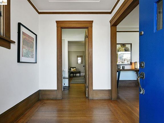 3rd image of 4444 Park Blvd