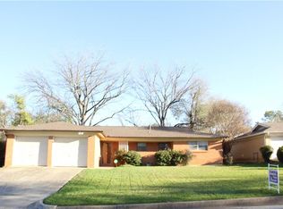 6621 Yosemite Dr, Fort Worth, TX 76112