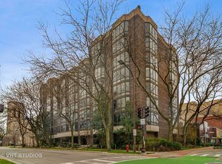 522 Church St APT 2C, Evanston, IL 60201