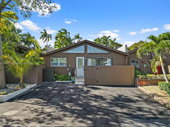 11316 SW 112th Circle Ln E, Miami, FL 33176