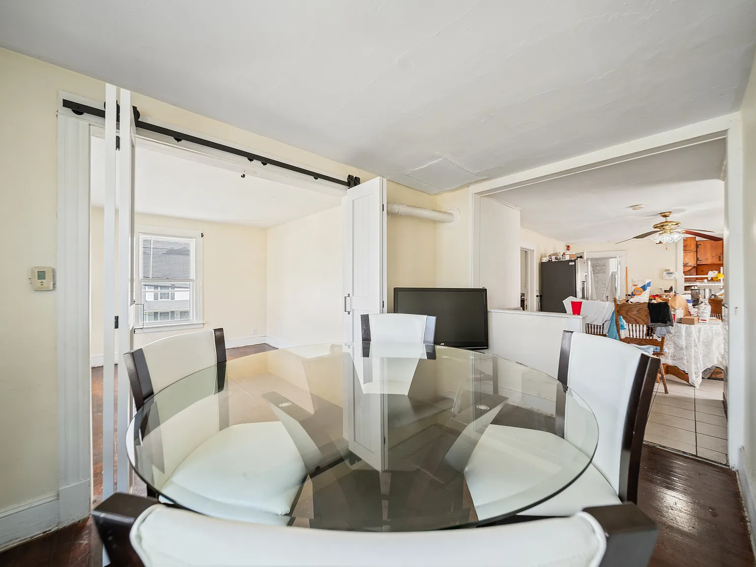 2 bed, 1150 sqft, $1,500 — Photo 3