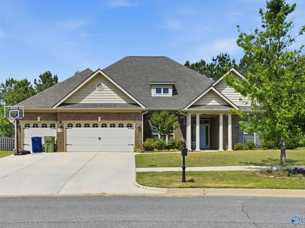 7405 Cobblefield Dr SE, Owens Cross Roads, AL 35763