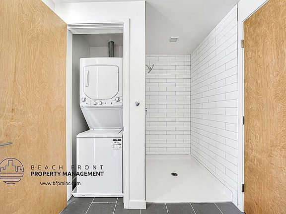 5th image of 6762 Hawthorn Ave #502